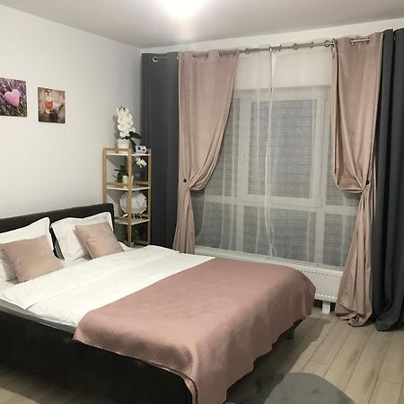 Apartamento Deea H24 Rîşnov Exterior foto
