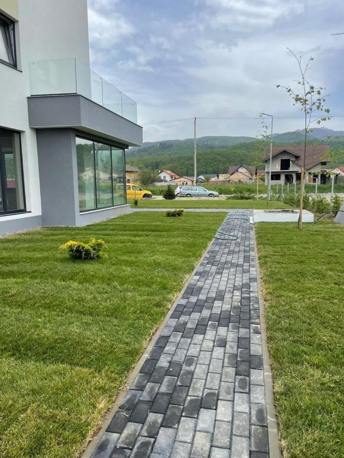 Apartamento Deea H24 Rîşnov Exterior foto