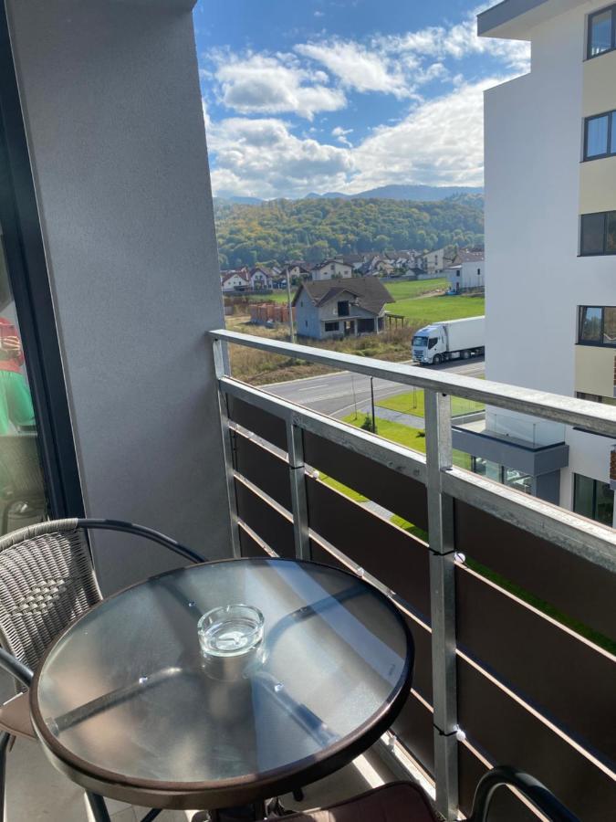 Apartamento Deea H24 Rîşnov Exterior foto