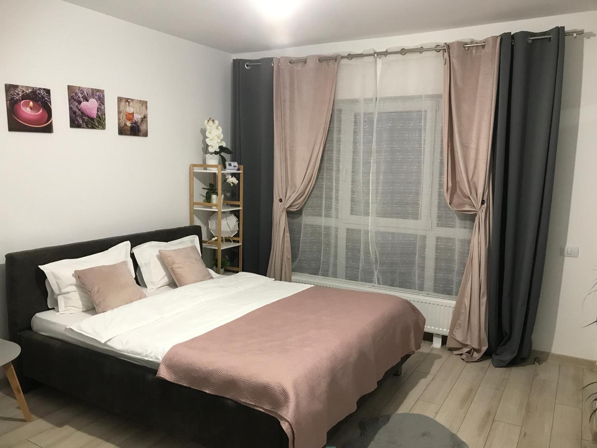 Apartamento Deea H24 Rîşnov Exterior foto